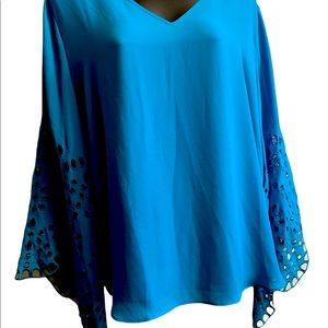 Chicos size 2 gently worn blue- green top